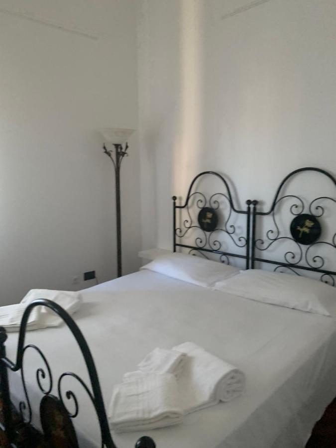 Altrove Bed & Breakfast Cagliari Exterior photo